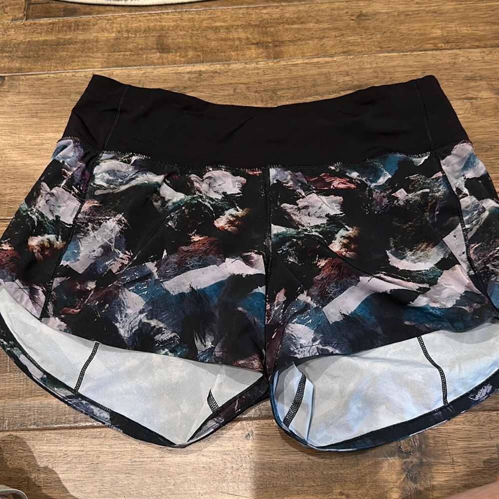 EUC Lululemon Speed Up 4” mid rise